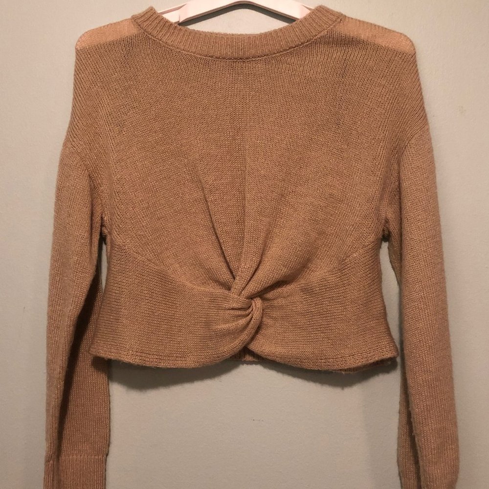 ** Divided by H&M - Front Tie Top Sweater  size LARGE